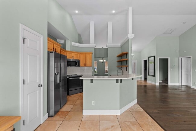 Building Photo - Beautiful Aspen Shores Home – 3 Bed, 1.75 ...