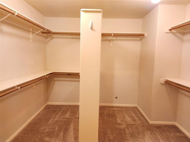 Building Photo - 3726 Harvey Penick Dr