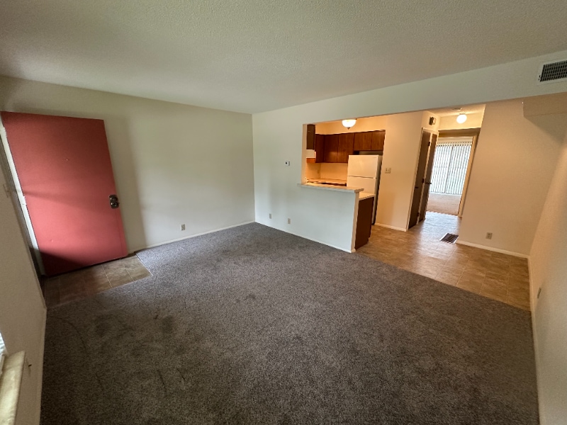 Building Photo - 622 Cumberland Dr