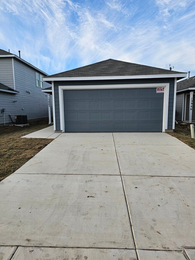 Primary Photo - 13902 Appleton Wy