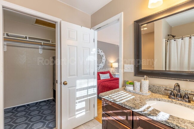 Building Photo - 3 Granbrook Park Rd