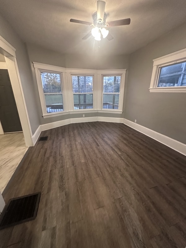 Building Photo - 9415 Edmunds Ave