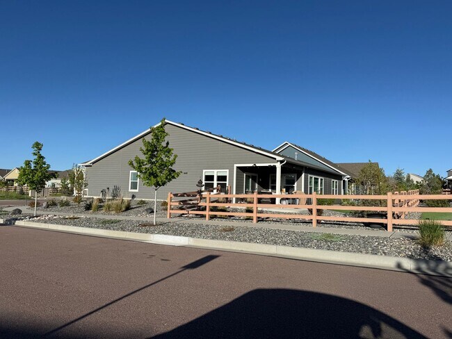 Building Photo - For rent in Colorado Springs 4 BR, 3 Car Garage, in District 20