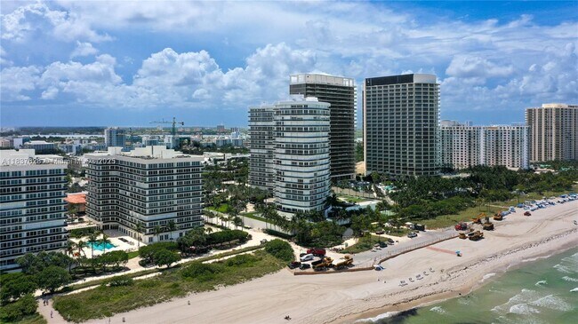 Building Photo - 9601 Collins Ave