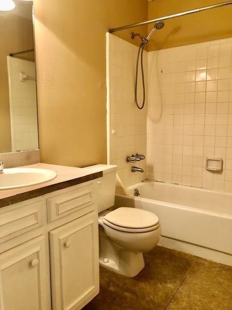 Building Photo - 3400 Zephyr Dr