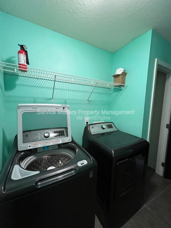 Building Photo - 6175 Chester Dr