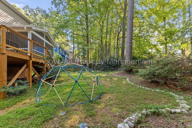 Building Photo - 1202 Belhaven Rd