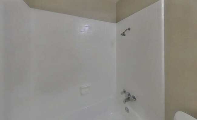 Building Photo - Bright, Spacious, and Ready to Call Home — 3 Bedrooms