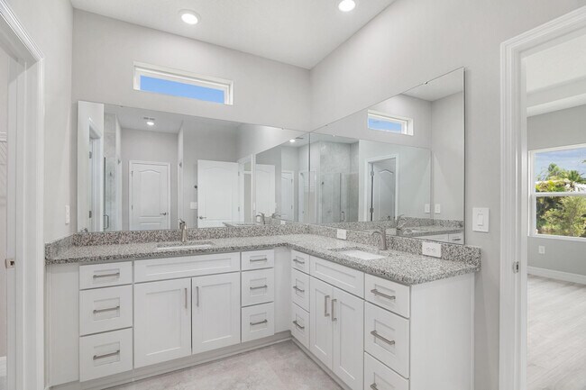 Building Photo - 573 Joy Haven Dr