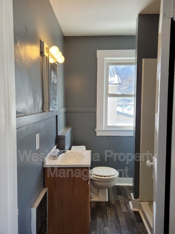 Building Photo - 119 US-60