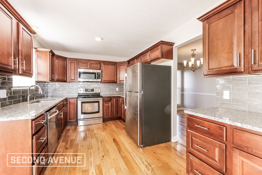 Building Photo - 3505 NW 84th Terrace