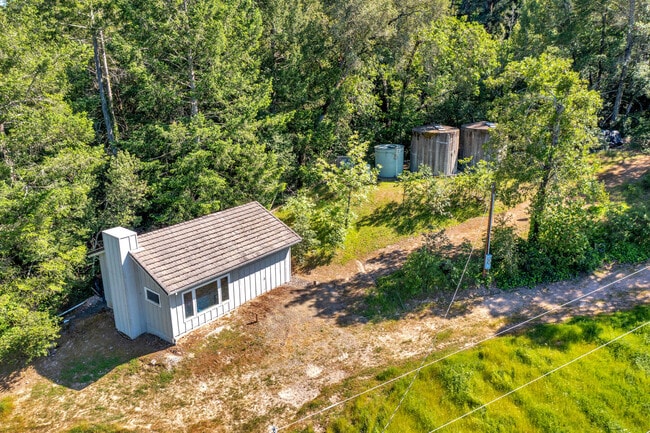 Building Photo - 4444 Redwood Rd