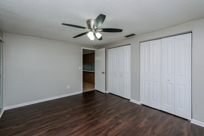 Building Photo - 16023 Eagle River Way