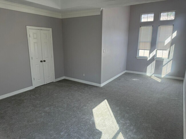 Building Photo - 10366 Panther Point Dr