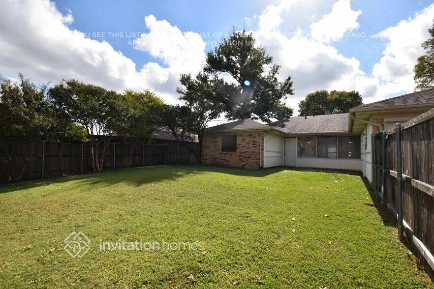 Building Photo - 1337 Colmar Dr