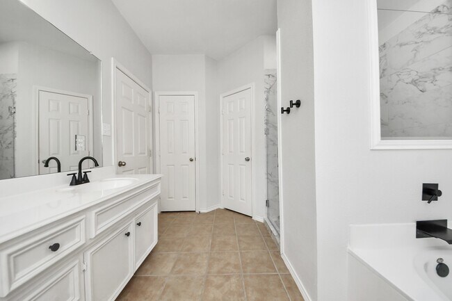 Building Photo - 20418 Port Bishop Ln