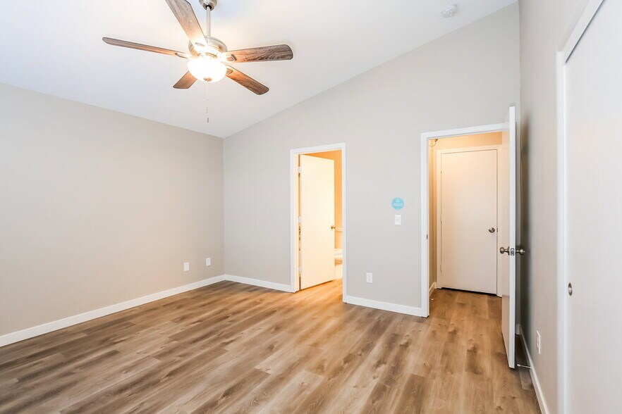 Building Photo - 5532 Eagle Claw Ave