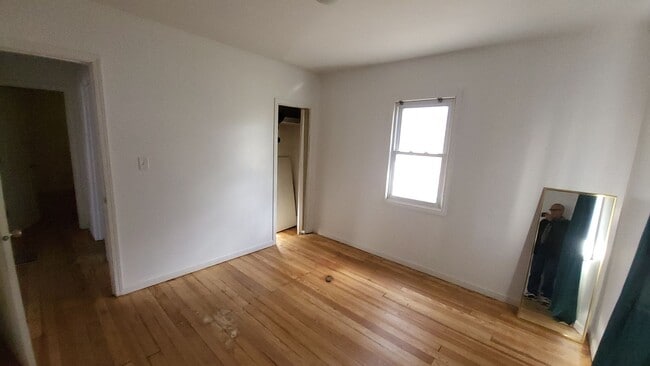 Building Photo - Move-In Ready 2BR/2BA with Garage – Great Location