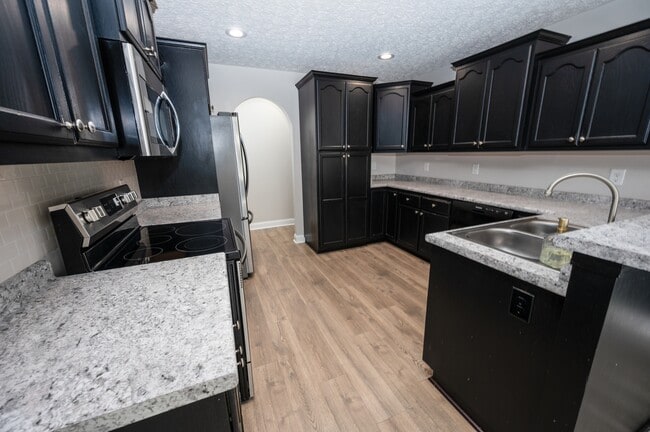 Building Photo - 202 Croatan Woods Dr