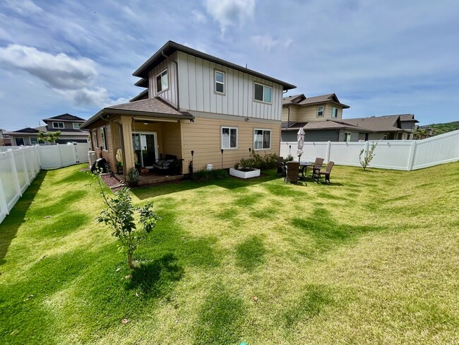 Building Photo - 91-4088-4088 Hikuha St