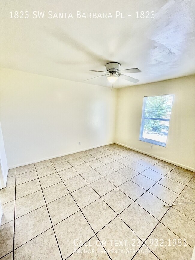 Building Photo - 1823 SW Santa Barbara Pl