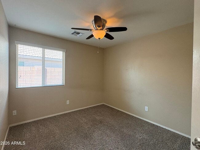 Building Photo - 2190 E Hazeltine Way