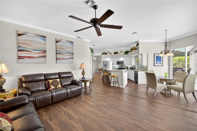 Building Photo - 8350 Trentwood Ct