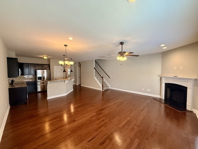 Building Photo - 1808 Fox Den Way