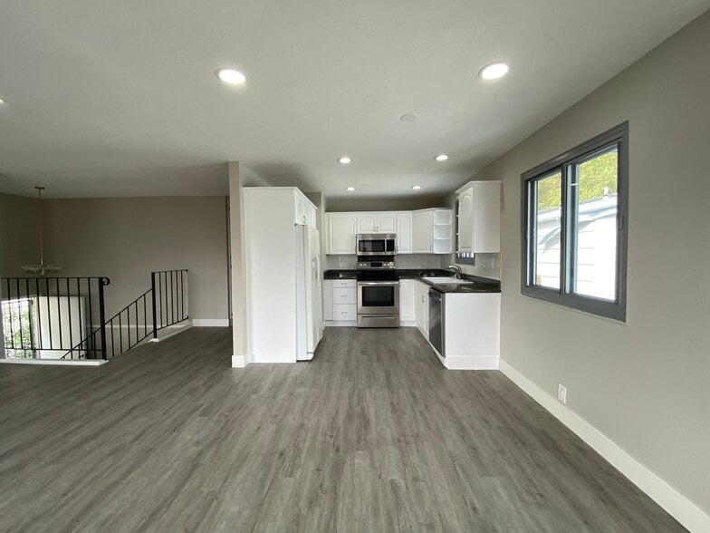 Building Photo - 134 Morton Dr