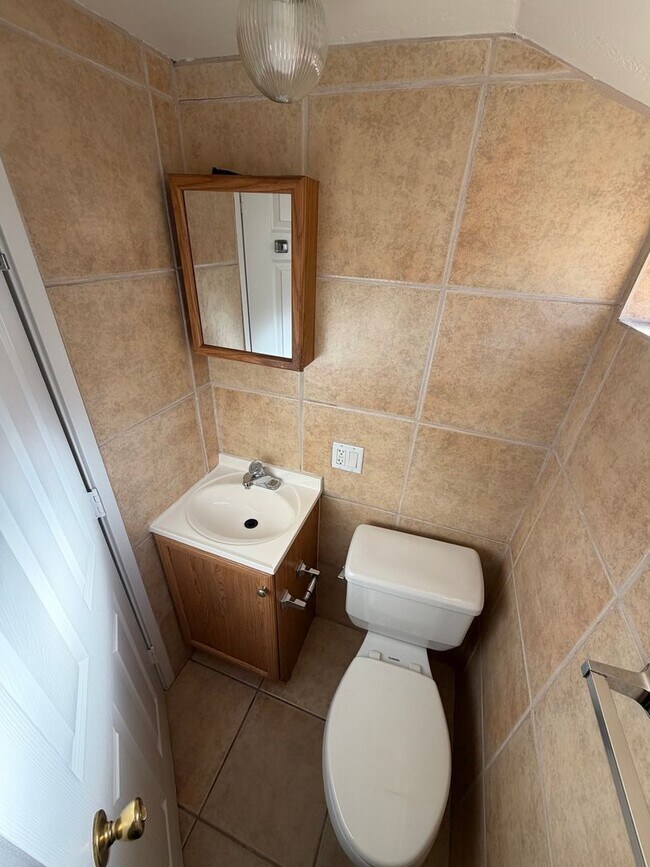 Building Photo - Spacious Home in Prime Pacific Beach Location