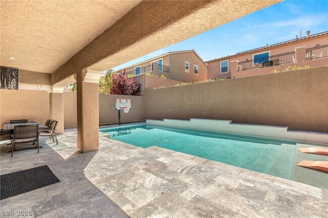 Building Photo - 1133 Pandora Canyon St