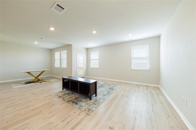 Building Photo - 521 Otto Ave