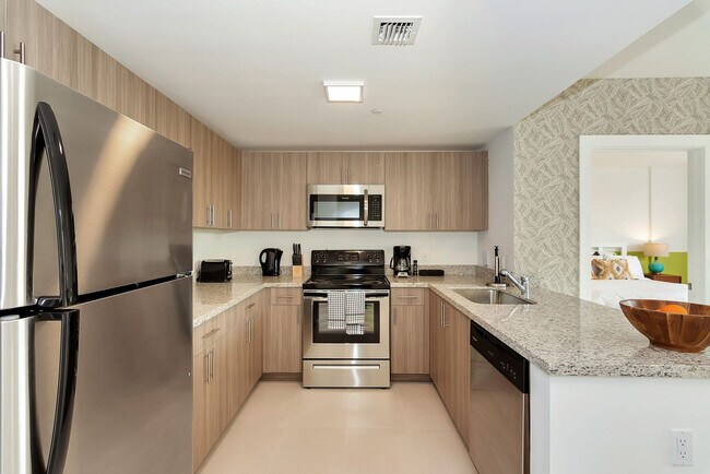 Building Photo - 1710 SW 27th Ave