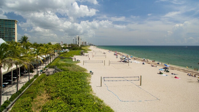 Building Photo - 2851 S Ocean Blvd