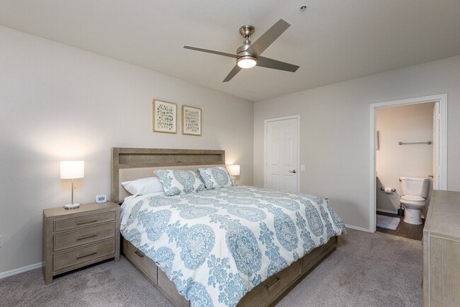 Building Photo - 15095 N Thompson Peak Pkwy