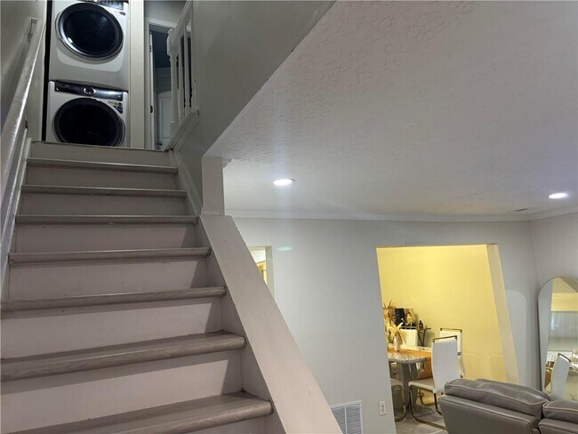Building Photo - 3045 Shadow Walk Ln