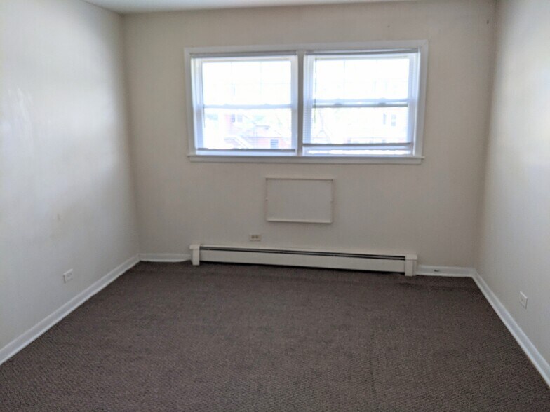 Building Photo - 156 Asbury Ave