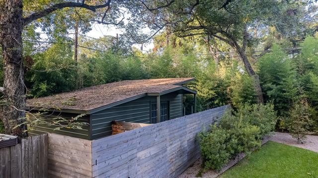 Building Photo - 8571 Eustis Ave