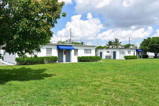 Building Photo - AVAILABLE NOW: For Rent -1/1- $1,550 near ...