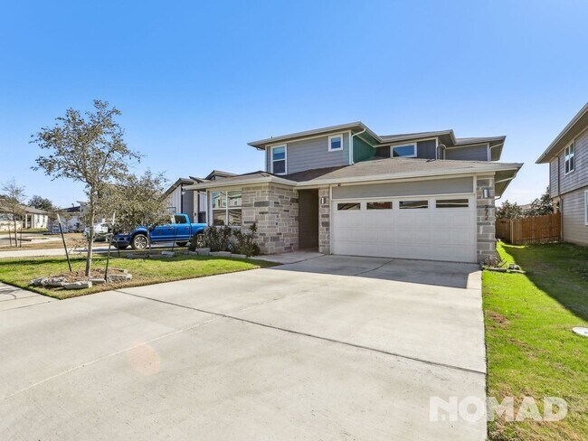 Building Photo - 4 Bedroom, 3 Bathroom Single Family Home i...