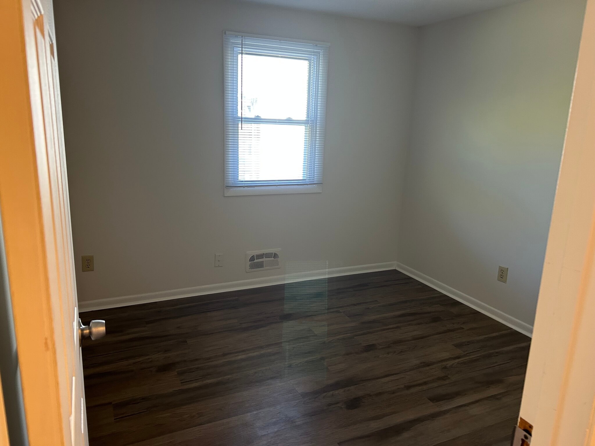 Building Photo - 126 Larkins Xing