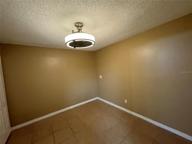 Building Photo - 10427 Flowers Ave