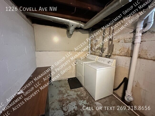 Building Photo - 1226 Covell Ave NW