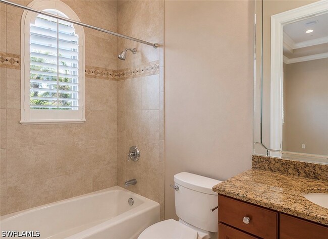 Building Photo - 2915 Coco Lakes Dr
