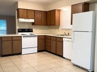 Building Photo - 733 Chaparral Cir