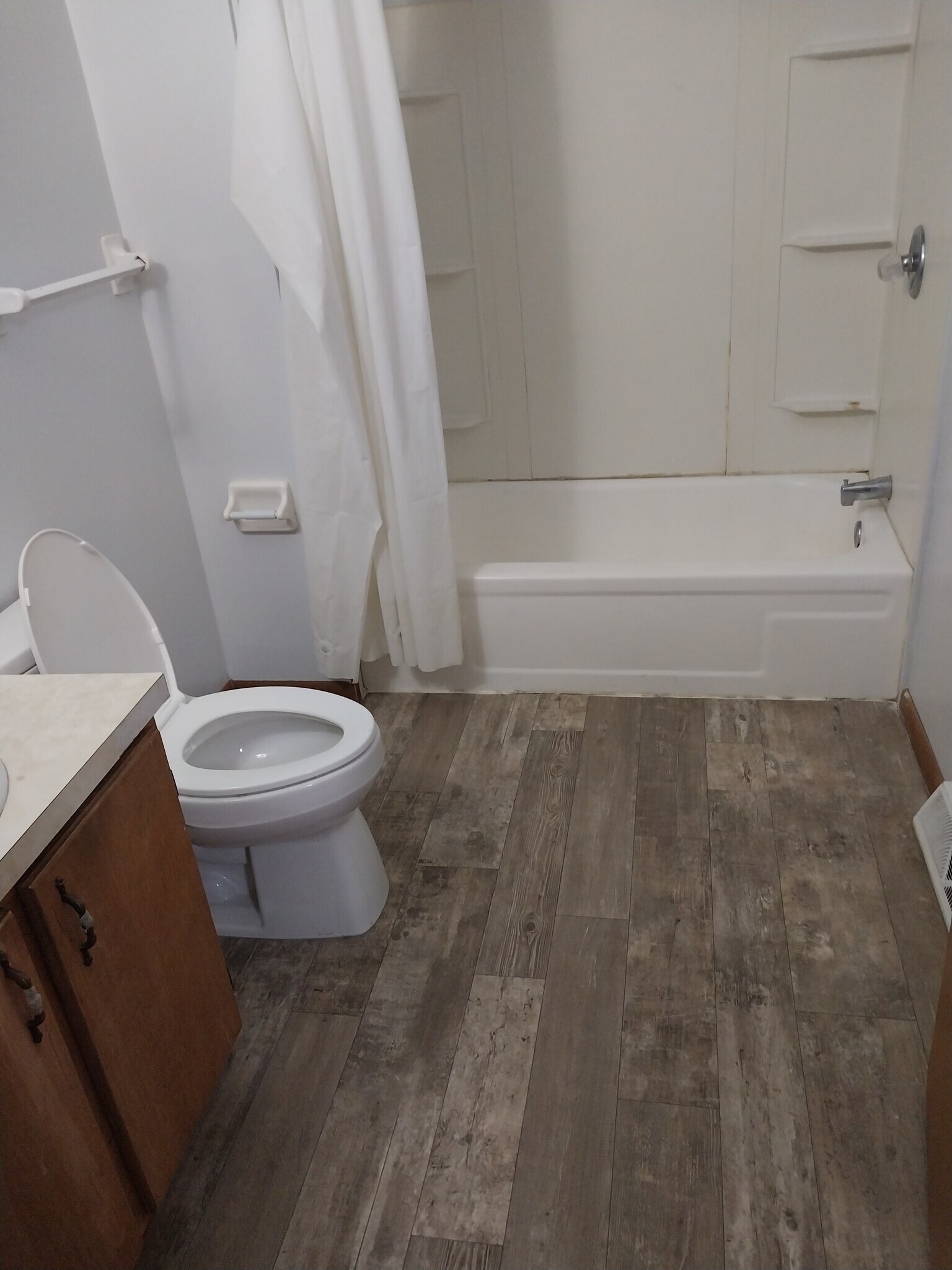 Building Photo - 14041 Ravenna Ave NE