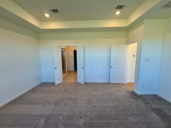 Building Photo - 9743 Lucky knot Ln