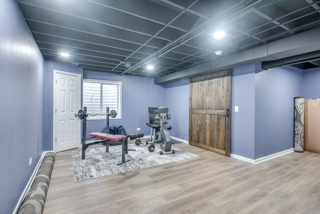 Building Photo - 217 Kristen St