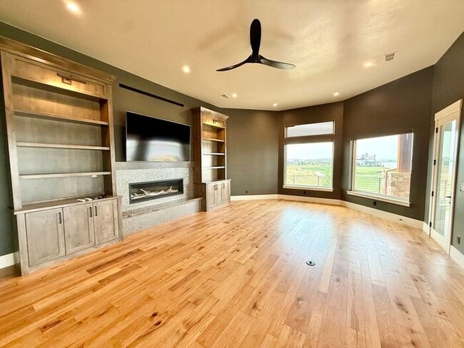 Building Photo - Luxury Golf Retreat in Berthoud with Breat...