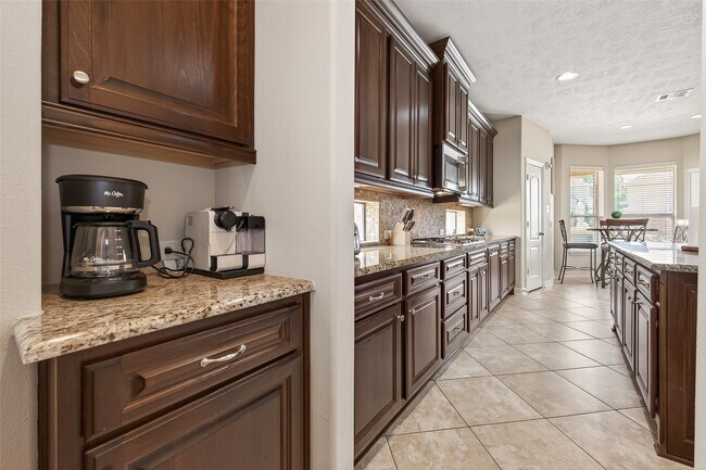 Building Photo - 4311 Red Oak Grove Ct